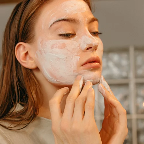 7 συμβουλές για τη σωστή περιποίηση της επιδερμίδας το φθινόπωρο