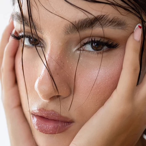 4 μάσκαρα φρυδιών που χαρίζουν άμεσο brow lift και πυκνό αποτέλεσμα