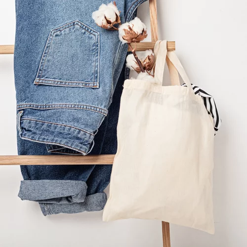 Αυτά είναι τα τζιν παντελόνια που θα φοράμε το φθινόπωρο του 2024