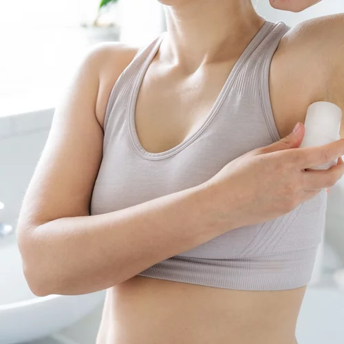 Όλα τα μυστικά για πιο λείες και ομοιόμορφες μασχάλες