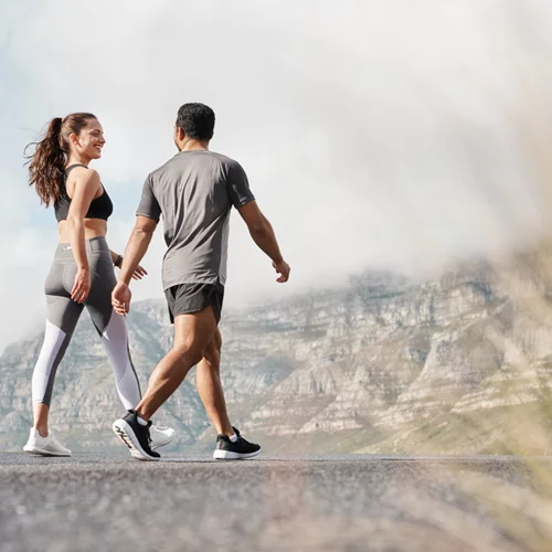 Πόσα λεπτά περπάτημα την ημέρα πρέπει να αφιερώνεις για την προστασία της καρδιάς σου;