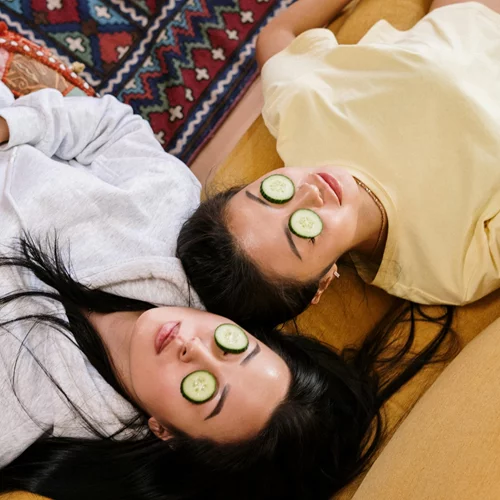 Φίλοι ή εμπόδιο; 3 red flags να αναγνωρίσεις μια μη υγιή φιλία