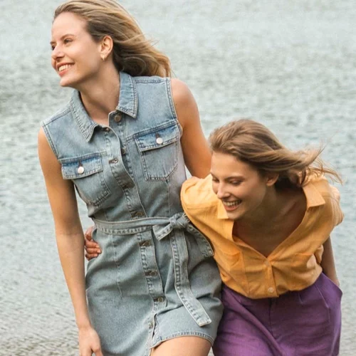 Η νέα καμπάνια της Pink Woman είναι ένας ύμνος στην Άνοιξη