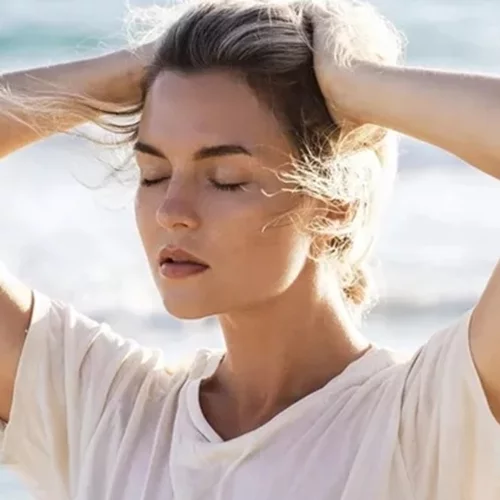 O συνδυασμός συστατικών που θα σου χαρίσει την πιο λαμπερή και καθαρή επιδερμίδα