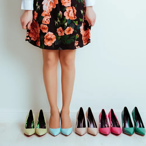 6 ζευγάρια παπούτσια ιδανικά για το βράδυ της Ανάστασης