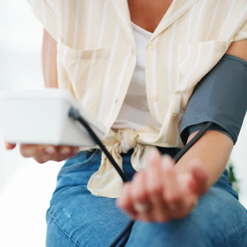 Έχεις υψηλή αρτηριακή πίεση; Τα 14 συμπληρώματα που βοηθούν