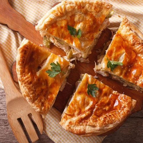 Κοτόπιτα με λίγα λιπαρά: Το αγαπημένο σπιτικό σνακ με "κρυμμένα" λαχανικά