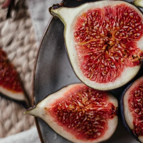 Summer edition: 5 καλοκαιρινές τροφές που πρέπει να προσθέσεις στο μενού σου