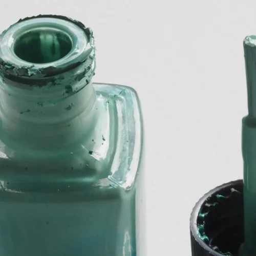 Η επικίνδυνη πρακτική που σαρώνει το TikTok: Ξέρεις τι είναι το chroming;