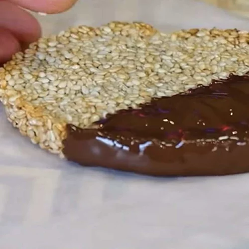 Νηστίσιμο σοκολατένιο σνακ χωρίς ζάχαρη - με 4 υλικά