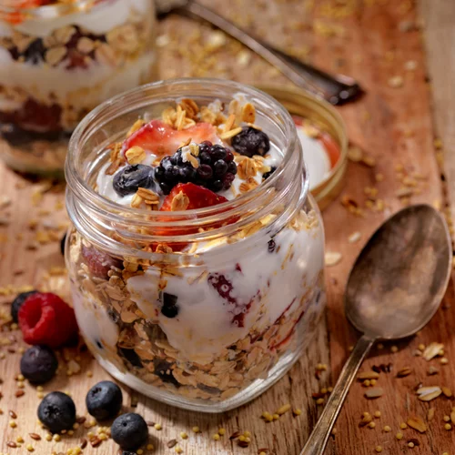 4 τρόποι για να ετοιμάζεις το πρωινό γεύμα από το βράδυ