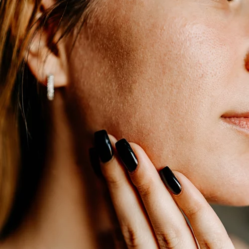 Εσύ ξέρεις τον "κανόνα των 60''"; Αυτό είναι το μυστικό για τέλεια επιδερμίδα