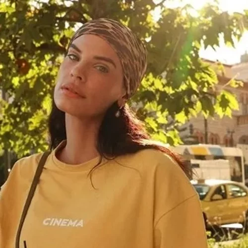 Χριστίνα Μπόμπα: Αυτή είναι η σούπερ οικονομική mascara που χρησιμοποιεί καθημερινά