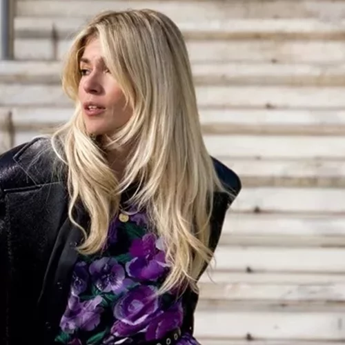 Η Βάσια Κωσταρά έκανε το ωραιότερο μανικιούρ της άνοιξης- τελεία και παύλα