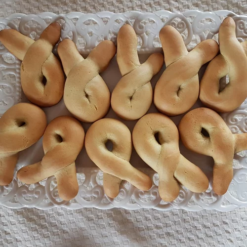 Συνταγή για τα πιο μαλακά πασχαλινά κουλουράκια - Χωρίς ζάχαρη