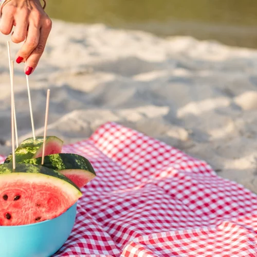 10 ιδέες για καλοκαιρινά σνακ στην παραλία