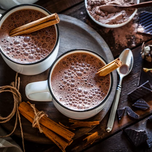 3 ροφήματα με κανέλα για αποτοξίνωση - ιδανικά για τις γιορτινές ημέρες