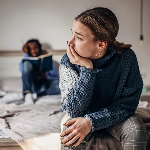 Τι είναι το stashing, το νέο dating trend που δεν εύχεσαι να σου τύχει;