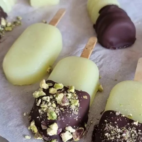 Παγωτό ξυλάκι με γεύση σορμπέ πεπόνι - και άλλα 2 υλικά