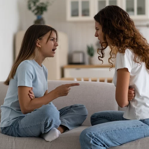 "Άσε με ήσυχο": Αποκωδικοποιώντας τις σκληρές φράσεις που μας λένε τα παιδιά