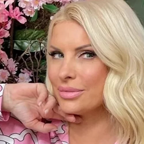 Ελένη Μενεγάκη: Αυτό είναι το "μυστικό" άρωμα που φορά εδώ και 25 χρόνια