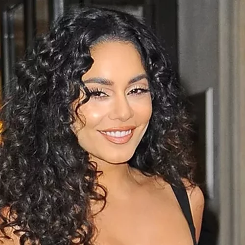 The Bowl Method: Το δωρεάν hack που μεταμορφώνει τα σγουρά μαλλιά