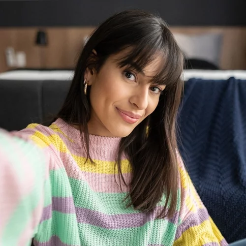 Birkin bangs: Αυτές είναι οι (πολύ νεανικές) αφέλειες που λατρεύουν όλα τα "it" girls διαχρονικά