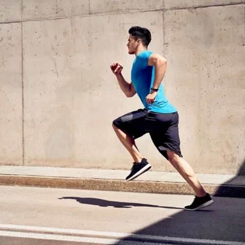 Γρήγορο τρέξιμο vs τρέξιμο μεγάλων αποστάσεων, ποιο σε ωφελεί περισσότερο