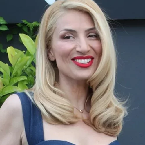 Μαρία Ηλιάκη: Αυτό είναι το lip balm με χρώμα που δεν λείπει ποτέ από την τσάντα της