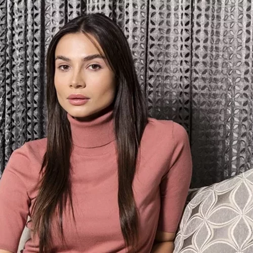 How to Flex your Hair: Το viral styling tool που θα σου χαρίσει τα πιο κομψά χτενίσματα