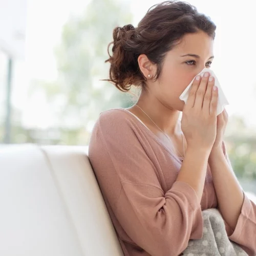 Βουλωμένη μύτη: 3 κινήσεις για να "ξεβουλώσει"