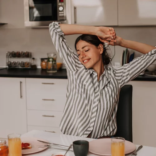Πρωινό: Ποιες συνήθειες σε βοηθούν να απαλλαγείς από το λίπος στην κοιλιά;