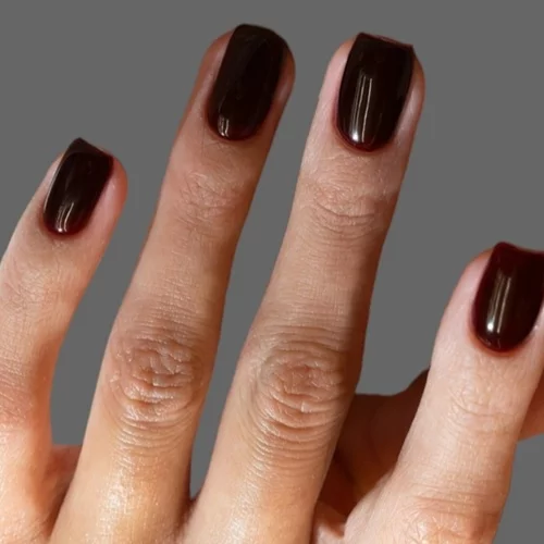 Τα 5 πιο hot χρώματα μανικιούρ του φετινού χειμώνα