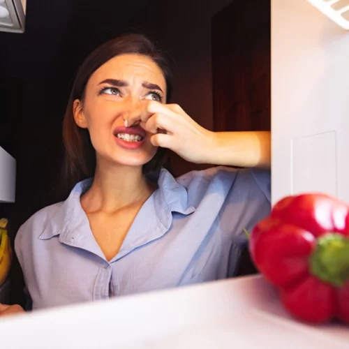 Πώς να καθαρίσω το ψυγείο εύκολα και γρήγορα;