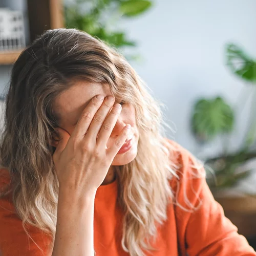 "Δεν έχω ενέργεια": Η γνώμη του ειδικού για την κούραση και την κόπωση στην εμμηνόπαυση