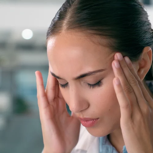 Πέρα από τις εξάψεις: Αυτά είναι τα "κρυφά" συμπτώματα της προεμμηνόπαυσης - ακόμα και στα 30