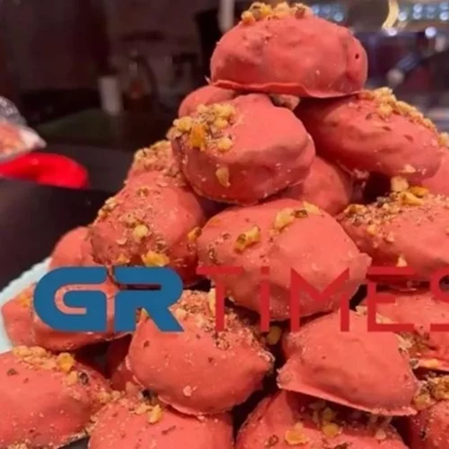 Viral τα ροζ μελομακάρονα της Θεσσαλονίκης - Κάνουν θραύση, πώς φτιάχνονται