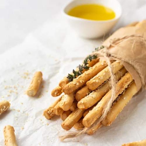 3 διαφορετικές συνταγές για κριτσίνια που θα λατρέψουν μικροί και μεγάλοι