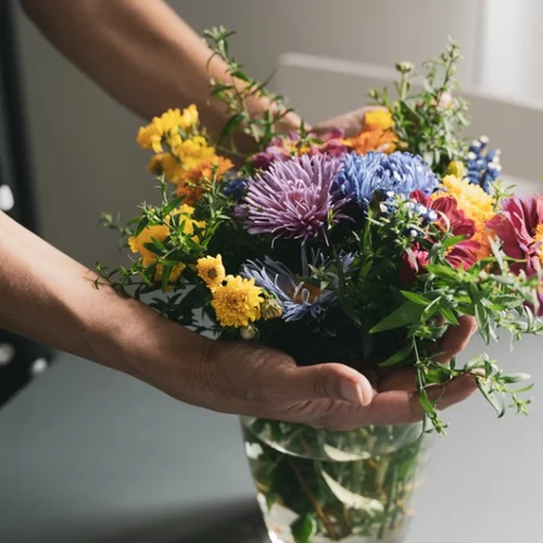 Το ασπρόμαυρο πουά φόρεμα