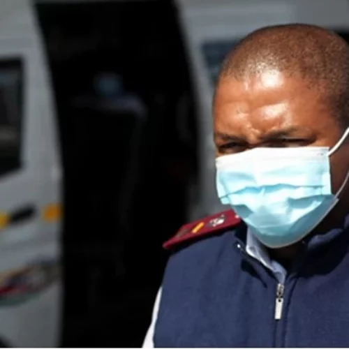 Pfizer για τη μετάλλαξη της Μποτσουάνα: Έτοιμοι να έχουμε νέο εμβόλιό σε 100 ημέρες, αν χρειαστεί