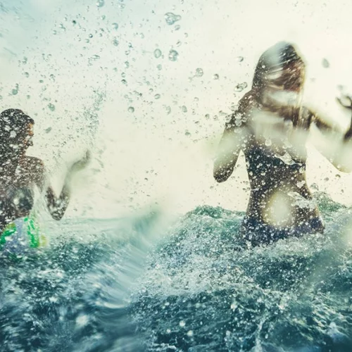 Μπορούν τα ούρα να ανακουφίσουν το τσίμπημα μέδουσας ή τσούχτρας;