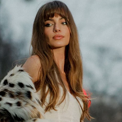 Floral & Fresh: Αυτό είναι το πολυτελές, φλοράλ άρωμα που λατρεύουν οι Γαλλίδες και έχει γίνει viral