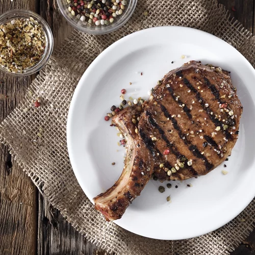 Καμπανάκι για το κόκκινο κρέας και τη ζάχαρη: Πώς συνδέονται με τον καρκίνο του παχέος εντέρου