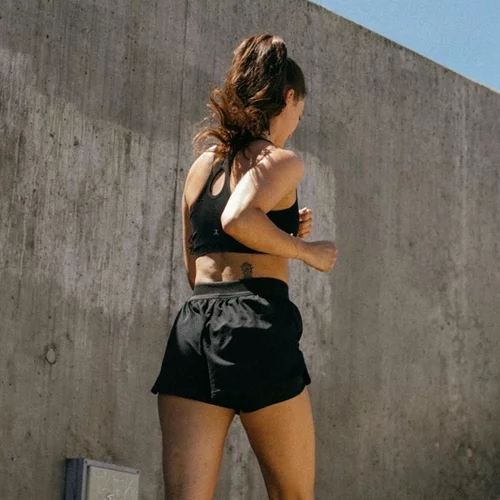 Τι είναι η γυμναστική 4-2-1 που έχει κατακτήσει το TikTok;