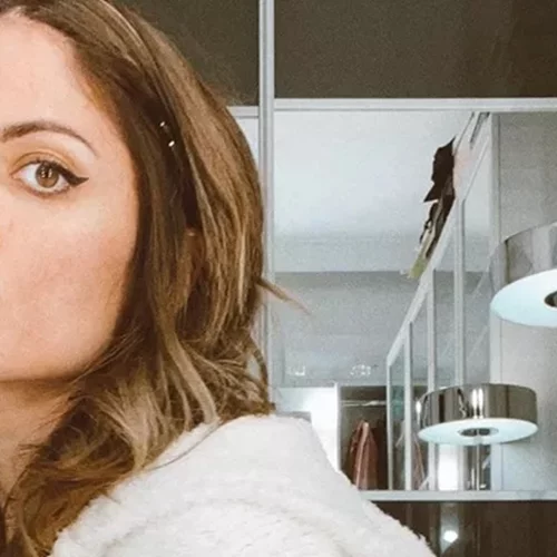 Μαίρη Συνατσάκη: Ο ευφυής τρόπος με τον οποίο τακτοποιεί το ντουλάπι της κουζίνας της