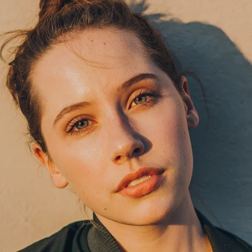 2 συχνά λάθη που κάνουμε στη πρωινή ρουτίνα ομορφιάς και δημιουργούν ρυτίδες