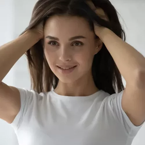 Το makeup hack που θα κάνει θαύματα στις bad hair days σου