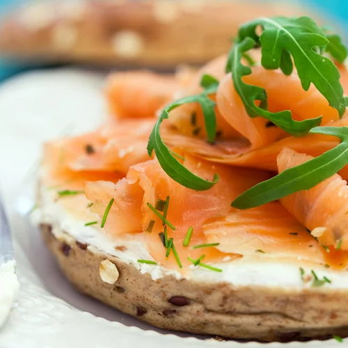 6 υγιεινά σνακ για το γραφείο με λίγες θερμίδες και απόλυτα χορταστικά