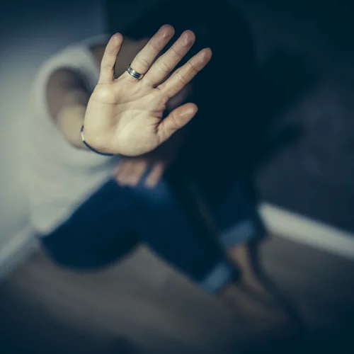 Αύξηση παρουσιάζουν οι γυναικοκτονίες μετά την άρση των lockdown