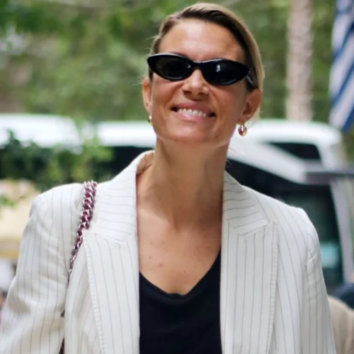 Like a Pro: Πώς θα κάνεις layering στα χειμερινά σύνολά σου; Η Βίκυ Καγιά προτείνει